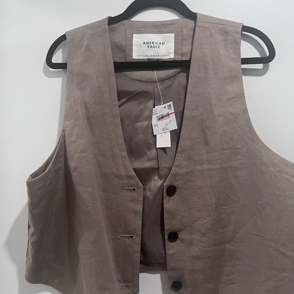 American Eagle Taupe/Tan linen blend vest